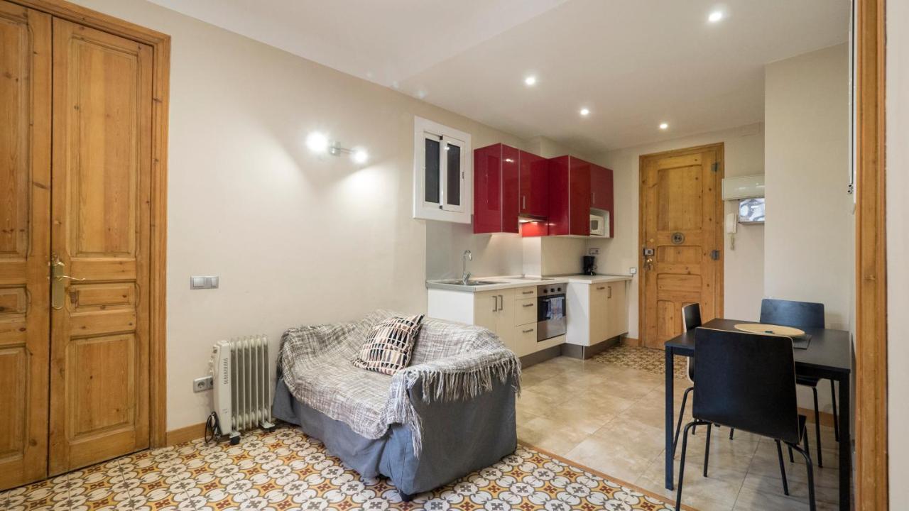 Acogedor Apartamento De 2 Dormitorios Barcelona Exterior photo