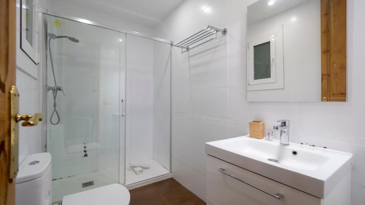 Acogedor Apartamento De 2 Dormitorios Barcelona Exterior photo